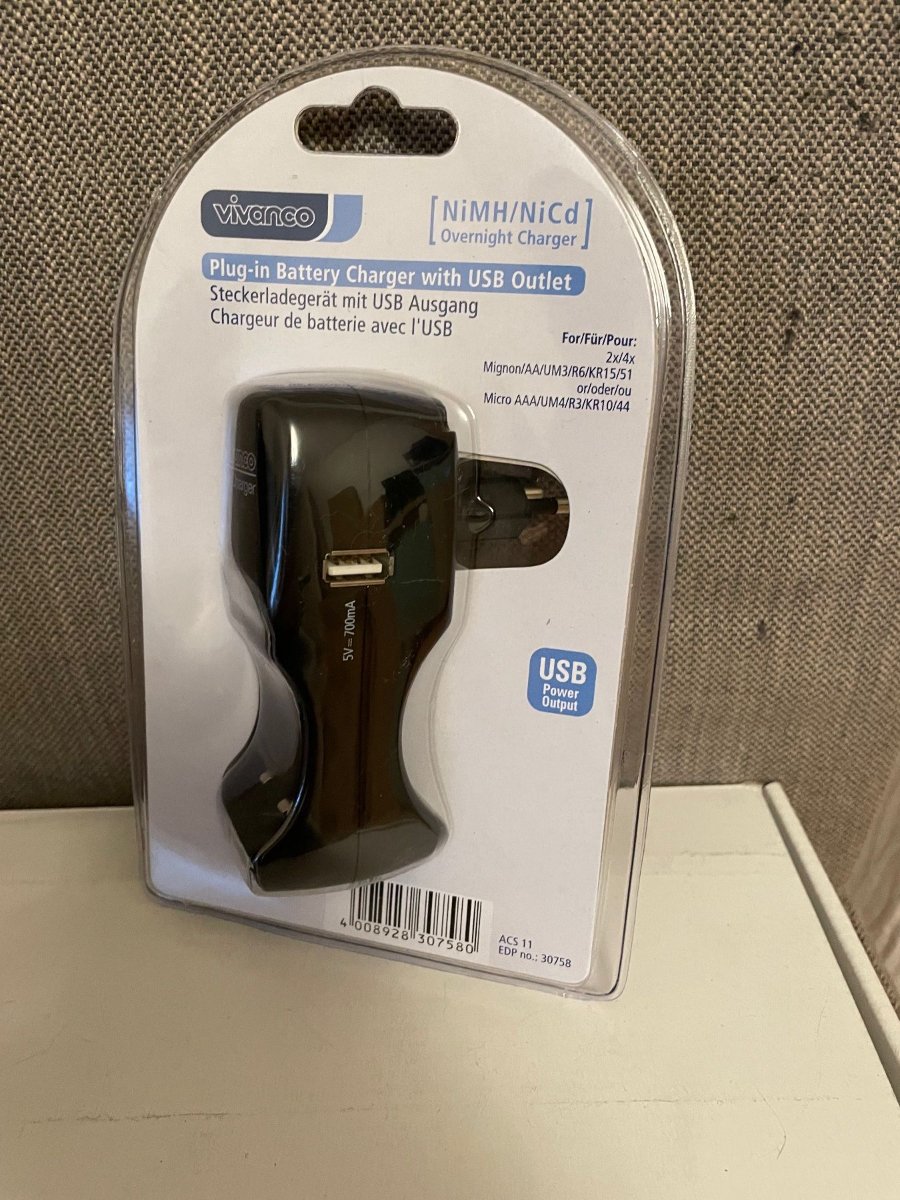 Vivanco ACS 11 Indoor battery charger Black - Image 3