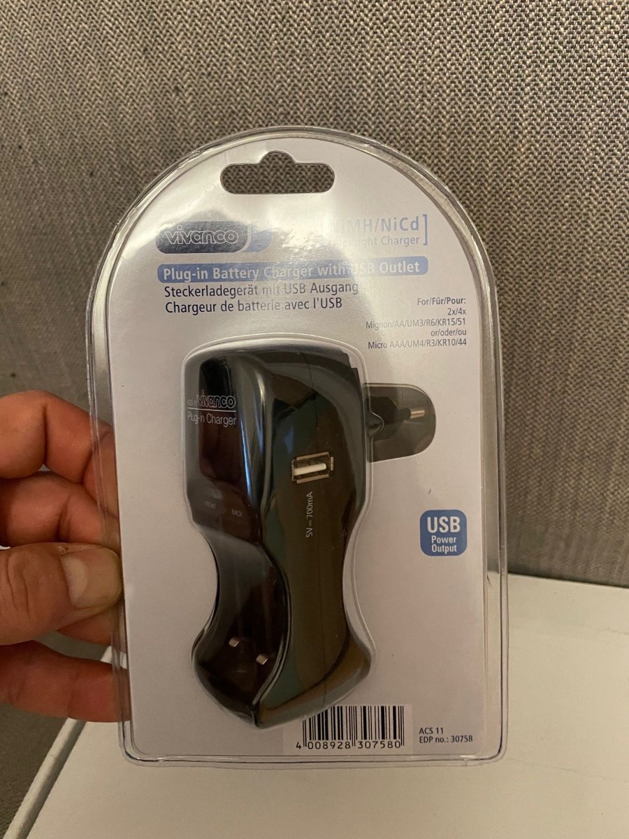 Vivanco ACS 11 Indoor battery charger Black - Image 4